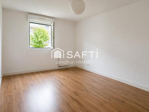 Appartement moderne avec balcon et parking, dans une résidence sécurisée
