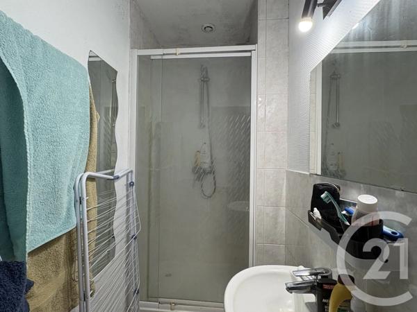 Appartement F2 à vendre  2 pièces - 41,25 m 2   CRECY LA CHAPELLE  - 77