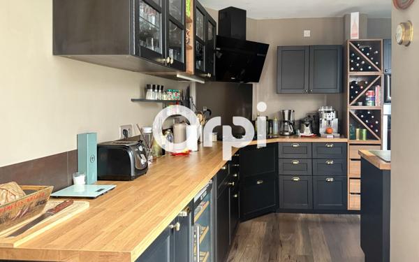 Maison à vendre    5 pièces • 141 m2 Rochefort