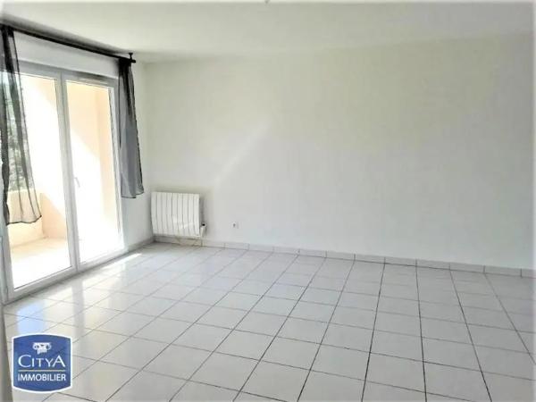 Appartement à louer 2 pièces 47.96m²