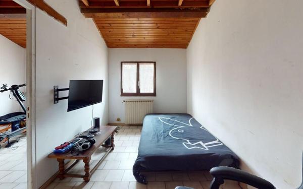 Appartement à vendre    4 pièces • 100,63 m2 Solliès-Ville