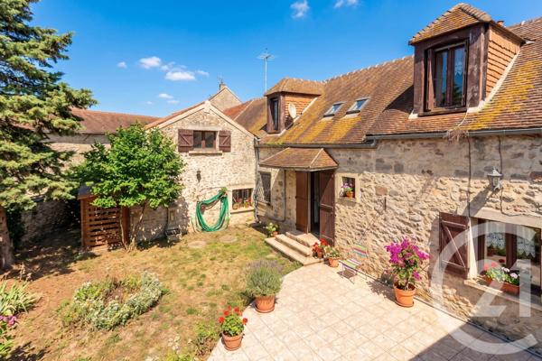 Maison à vendre  6 pièces - 120,02 m 2   ETAMPES  - 91