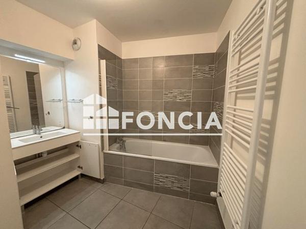 Location Appartement 4 pièces 85.84 m² - 81 AVENUE JEAN JAURES Mantes La Ville 78711