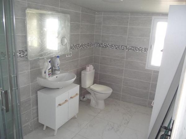 Immeuble fond de commerce