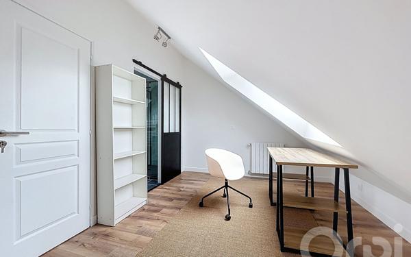 Appartement à louer    2 pièces • 143,34 m2 Alfortville