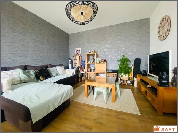 CAUDERAN CENTRE / LIGNE G, BUS 73, 02 /  T4 3CHBRES / RESIEDENCE VERDOYANTE / DERNIER ETAGE / CAVE / PARKING !