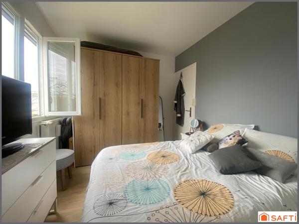 CAUDERAN CENTRE / LIGNE G, BUS 73, 02 /  T4 3CHBRES / RESIEDENCE VERDOYANTE / DERNIER ETAGE / CAVE / PARKING !