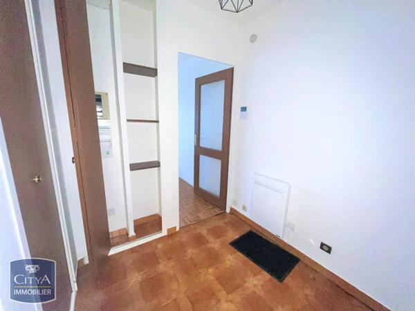 Appartement à louer 1 pièce 29.9m²
