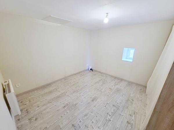 Maison
         4 pièces
        - 80 m² 320 000 € *
