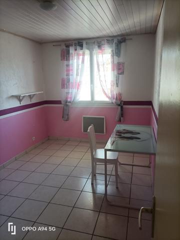 À vendre - Maison mitoyenne 2 côtés, 5 pièces située à Aubenas (07200)