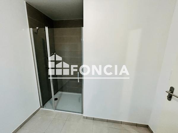 Location Appartement 3 pièces 62.43 m² - 15 AVENUE CORIOLAN Luce 28110
