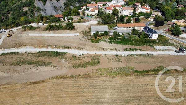 Terrain à vendre  797 m2 NEFFES - 05