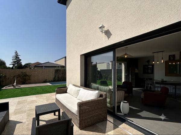Maison 5 pièce(s) 4 chambre(s) 104 m²