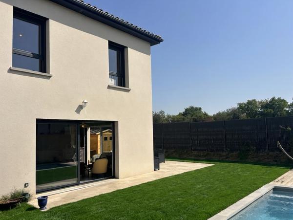 Maison 5 pièce(s) 4 chambre(s) 104 m²