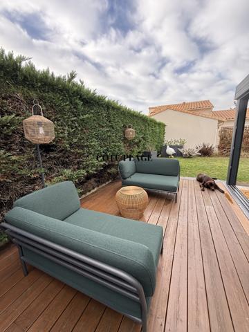 Vaux-sur-Mer (17640) VAUX-SUR-MER 200m de la plage Maison 3 chambres au prix de 514.500 € HAI