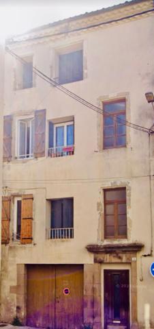 Immeuble de 170 m² avec garage et terrasse