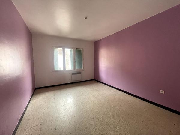 Immeuble de 170 m² avec garage et terrasse