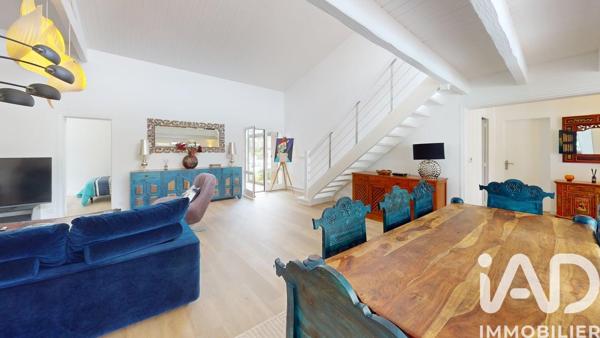 Maison à vendre 6 pièces 235 m² Sainte-Soulle