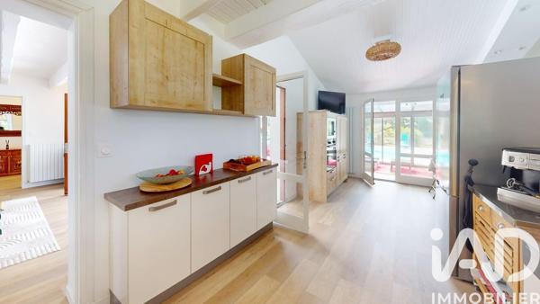 Maison à vendre 6 pièces 235 m² Sainte-Soulle