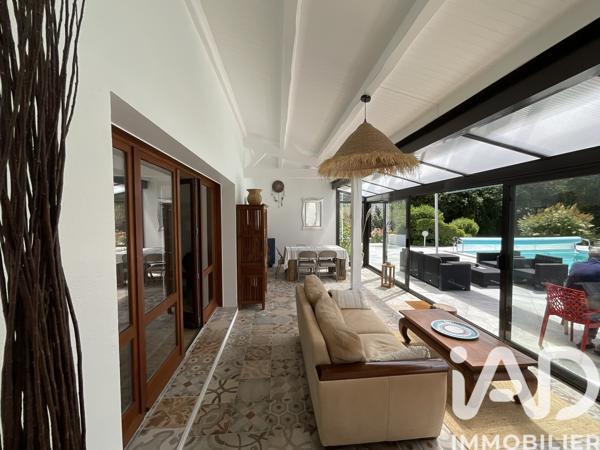 Maison à vendre 6 pièces 235 m² Sainte-Soulle