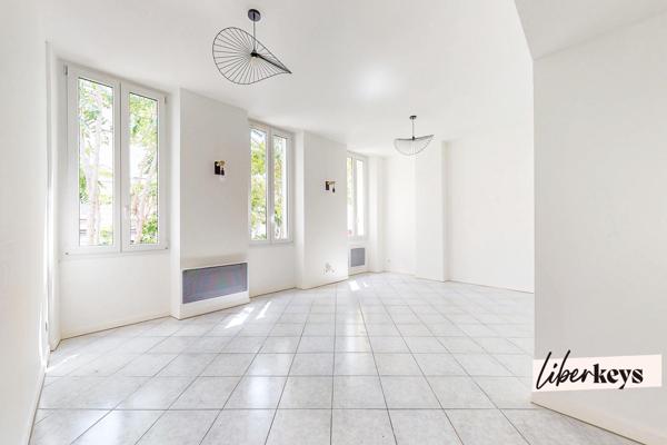🏡 T2 43 m² – Séjour 21 m² – Dressing – Métro Chartreux