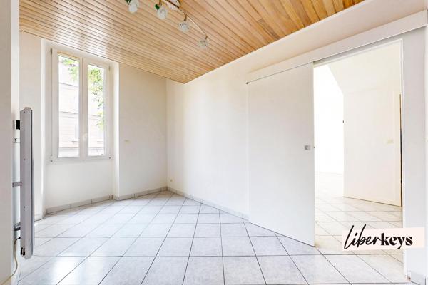 🏡 T2 43 m² – Séjour 21 m² – Dressing – Métro Chartreux