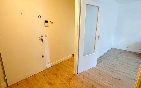 Appartement à vendre    4 pièces • 82,10 m2 Rosny-sous-Bois