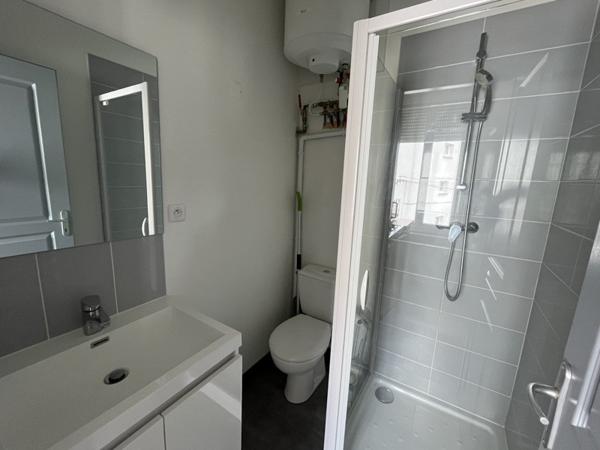 Appartement à louer 325 € CC Périgueux 1 pièce 15 m² DPE D