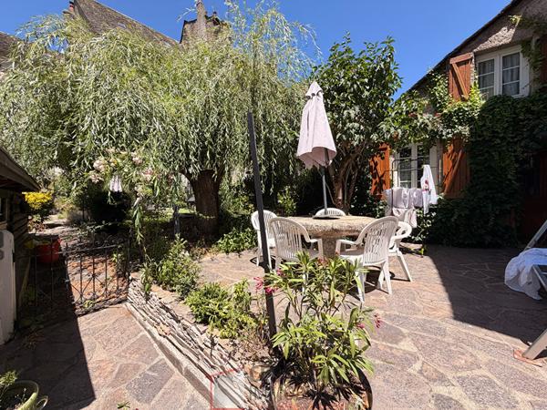 MAISON EN PIERRE