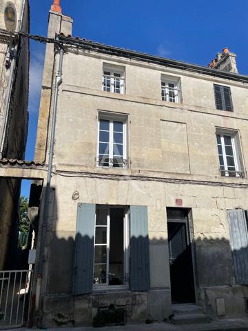 Appartement Saintes 2 pièce(s) 32.60 m2