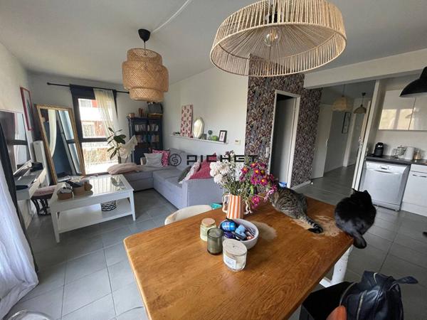 Appartement 4 pièces 82 m² LONS - 64140