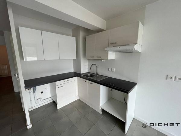 Appartement 4 pièces 82 m² LONS - 64140