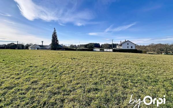 Terrain à vendre    Saint-Gervais-d'Auvergne