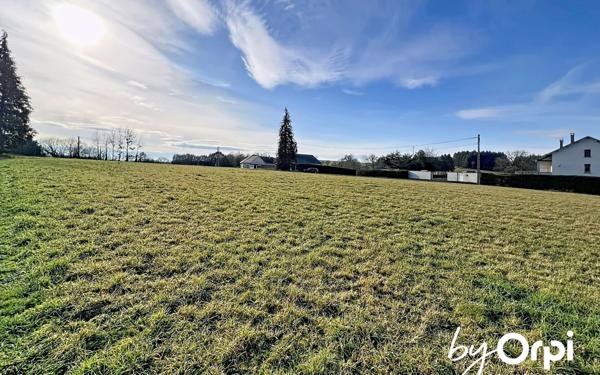 Terrain à vendre    Saint-Gervais-d'Auvergne