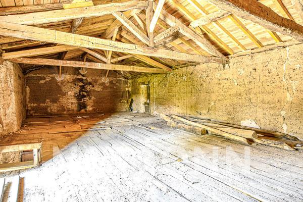 Maison de village type fermette aux multiples possibilites d amenagement