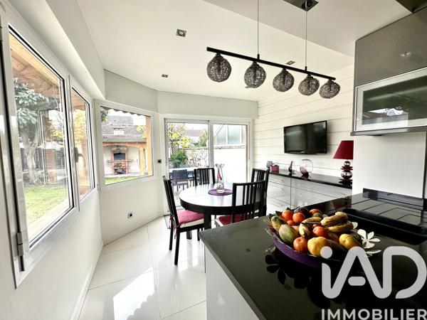 Maison à vendre 7 pièces 110 m² Houilles