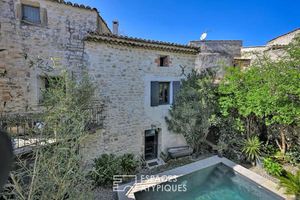 Maison de village aux volumes généreux, avec piscine et garage