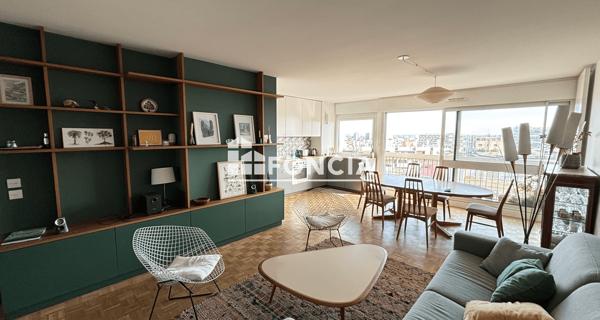 Location Appartement meublé 3 pièces 73.33 m² - Paris 75018