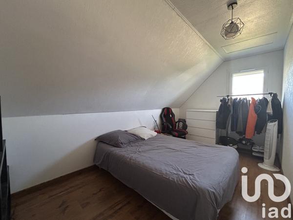 Maison traditionnelle 5 pièces de 100 m² à Brionne (27800)