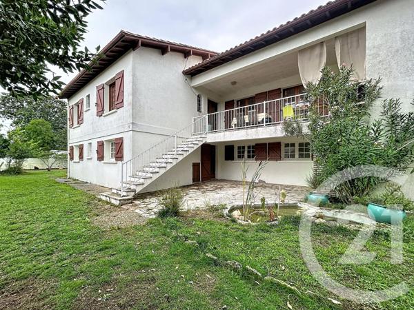 Maison à vendre  7 pièces - 193,47 m 2   GUJAN MESTRAS  - 33