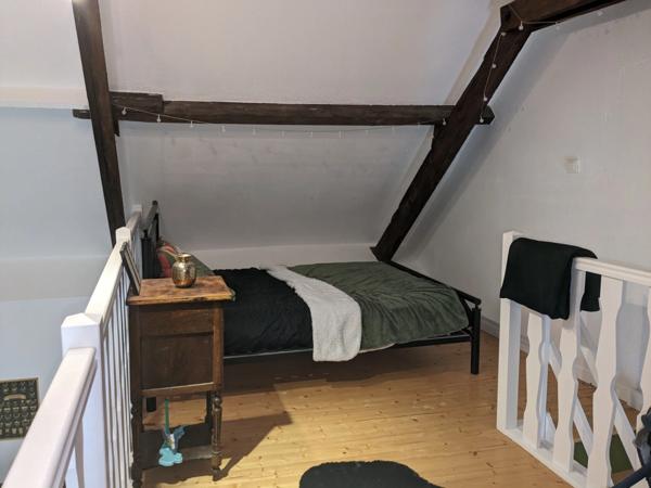 PLUMELIAU MAGNIFIQUE CHAUMIERE DE 170M² 7 PIECES 2 PARCELLES DE 1037 M² ET PARCELLE BOISEE DE 1,3 HECTARE ENVIRON