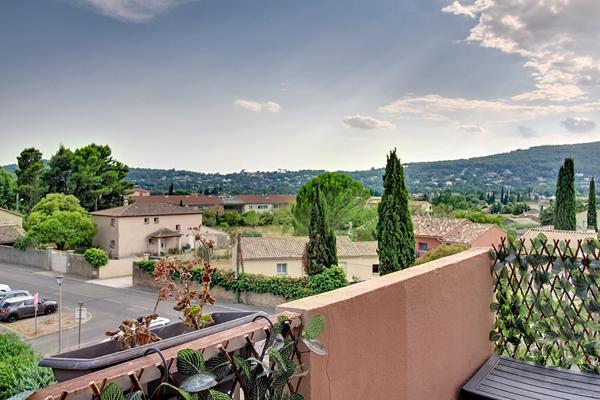 A VENDRE EN EXCLUSIVITÉ - DRAGUIGNAN : Appartement T5 - 3 chambres de 92 m² et 2 balcons + cave