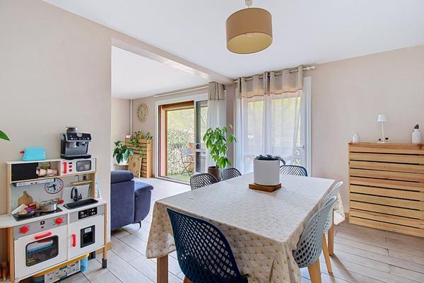 A VENDRE EN EXCLUSIVITÉ - DRAGUIGNAN : Appartement T5 - 3 chambres de 92 m² et 2 balcons + cave