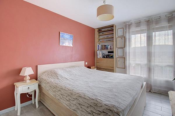 A VENDRE EN EXCLUSIVITÉ - DRAGUIGNAN : Appartement T5 - 3 chambres de 92 m² et 2 balcons + cave