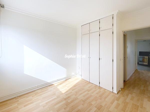 Appartement
         3 pièces
        - 65 m² Exclusivité 260 000 € *