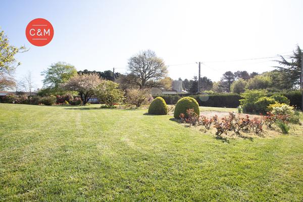 44840 LES SORINIERES LES SORINIERES - Terrain à bâtir de 206 m²