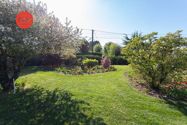 44840 LES SORINIERES LES SORINIERES - Terrain à bâtir de 206 m²