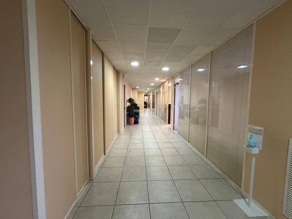BUREAUX A LOUER - BEZIERS - EMPLACEMENT PRIME