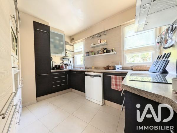 Appartement à vendre 5 pièces 109 m² Bougival