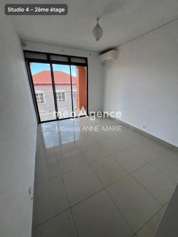 Immeuble à SAINT-FRANCOIS, 97118 - 198m²